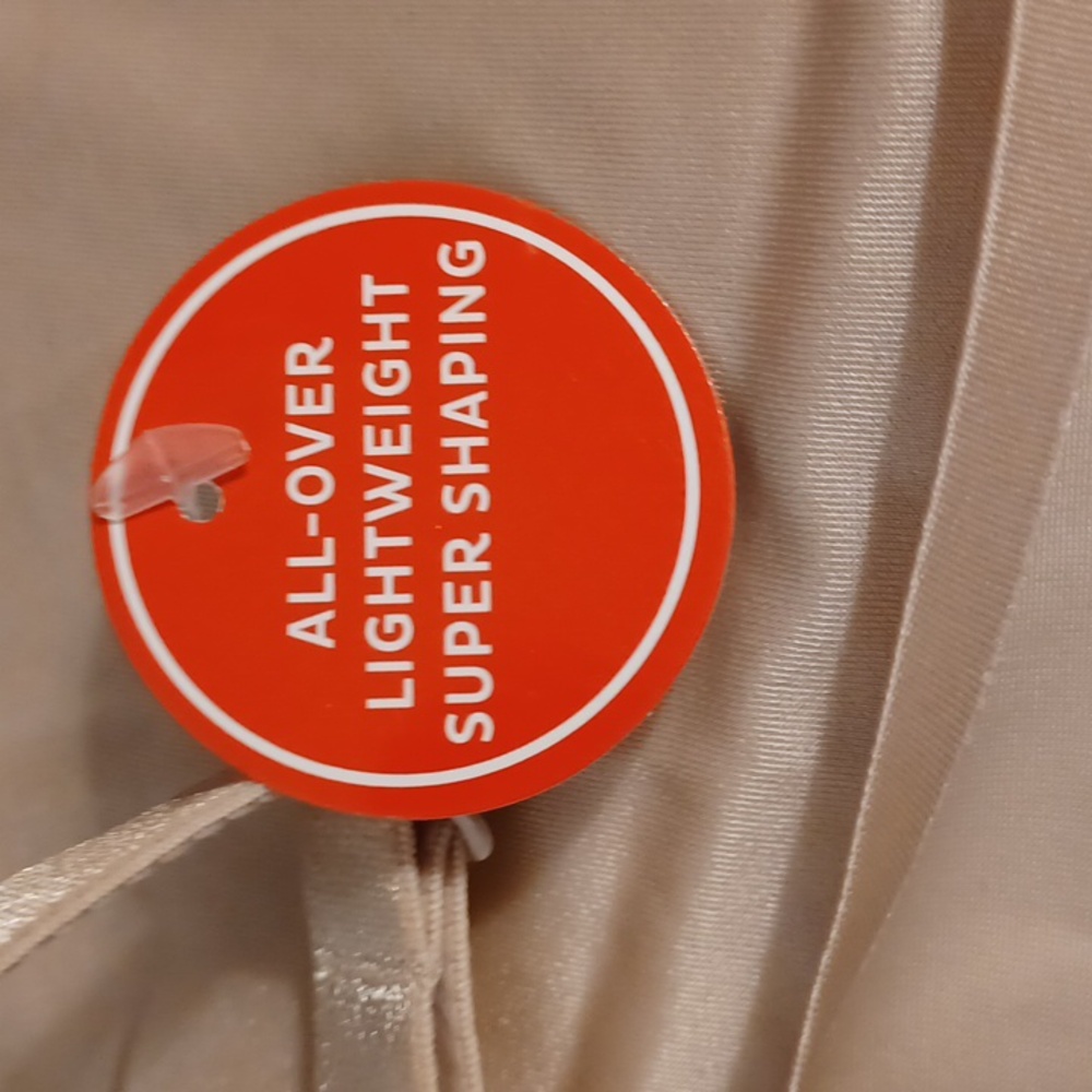 Assets By Spanx Red Hot Label  Luxe and Lean Scalloped Open Bust Full Slip. SL - Picture 9 of 14